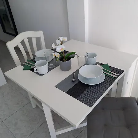 Yumbo - Tanife Cas Apartment *